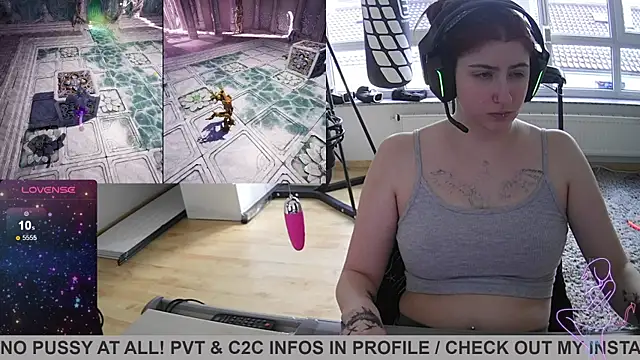 Gamergirl-Linela online show from 03.13.25