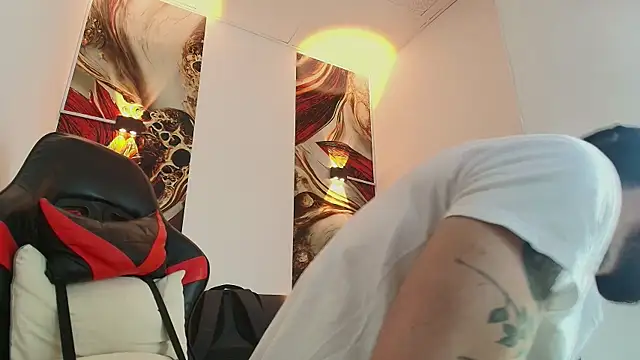 Luke davis01 online show from 10.15.25