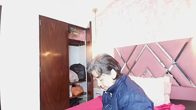 Snapshot of Saori_Sann_ chatting on 01.14.26 Saori Sann online show from 01.14.26