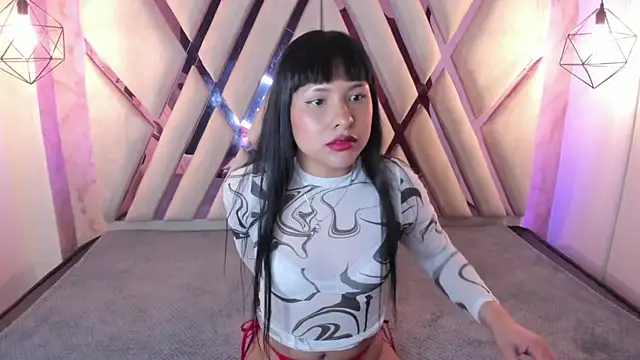 Vera Best  online show from 02.07.25