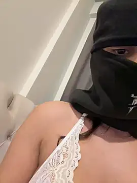 Snapshot of perinin50tonu chatting on 02.25.25 perinin50tonu online show from 02.25.25