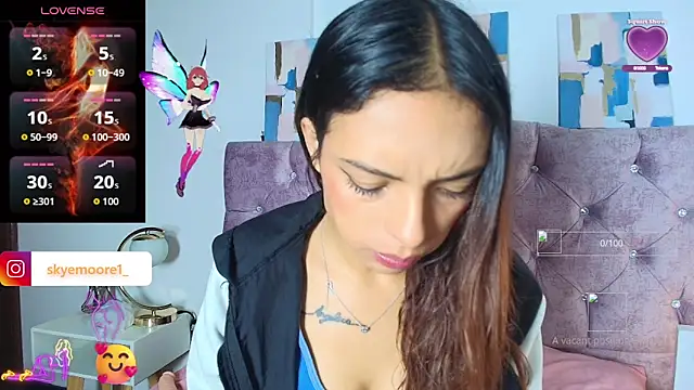 Skye Moore online show from 10.03.25