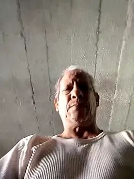 Snapshot of 26menny74 chatting on 12.18.25 26menny74 online show from 12.18.25