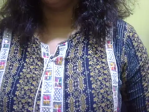 Your cutiepie  online show from 02.19.26