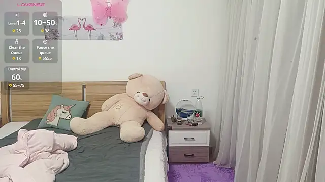 Snapshot of vi-vi-11 chatting on 03.18.25 vi-vi-11 online show from 03.18.25