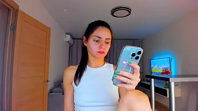 EmiliaZen online show from 10.15.25