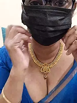 niiveditha online show from 02.18.25