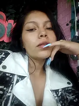 Snapshot of AmbarBaker_ chatting on 02.12.25 AmbarBaker online show from 02.12.25