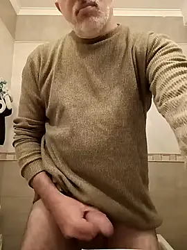 Snapshot of Sexyguycumming chatting on 03.12.25 Sexyguycumming online show from 03.12.25