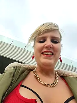 Sexybiene969 online show from 10.11.25