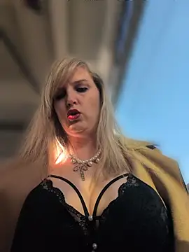 Sexybiene969 online show from 04.29.26