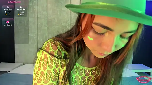 ValerieHyde online show from 03.18.25