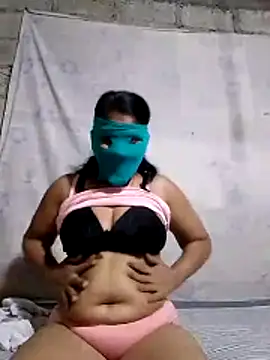 Snapshot of chutiaunty chatting on 02.24.26 chutiaunty online show from 02.24.26