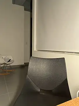 Laura-Khalifa online show from 02.19.26