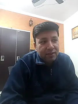 innocentboy1987 online show from 12.15.25