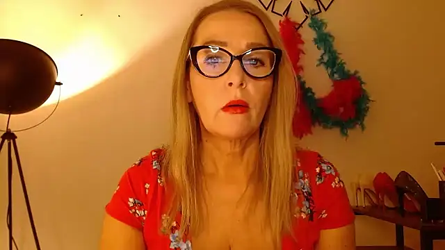 Snapshot of leaxSTAR chatting on 01.19.26 leaxSTAR online show from 01.19.26