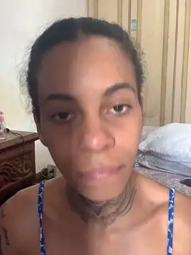 Snapshot of casalshowtime2 chatting on 11.17.25 casalshowtime2 online show from 11.17.25