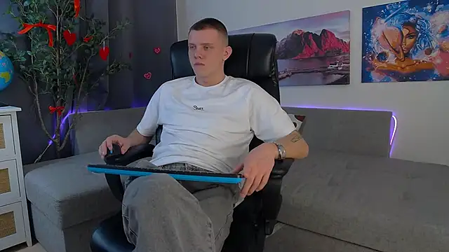 Ryker Seen online show from 02.13.25