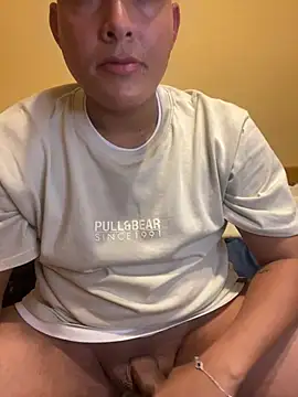 Snapshot of kjccuboy2000 chatting on 02.08.25 kjccuboy2000 online show from 02.08.25