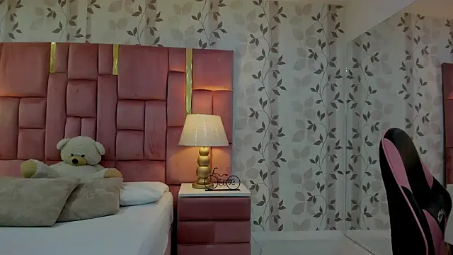 Snapshot of ArianaFranco chatting on 03.06.26 ArianaFranco online show from 03.06.26