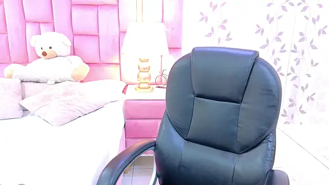 ArianaFranco online show from 05.06.26