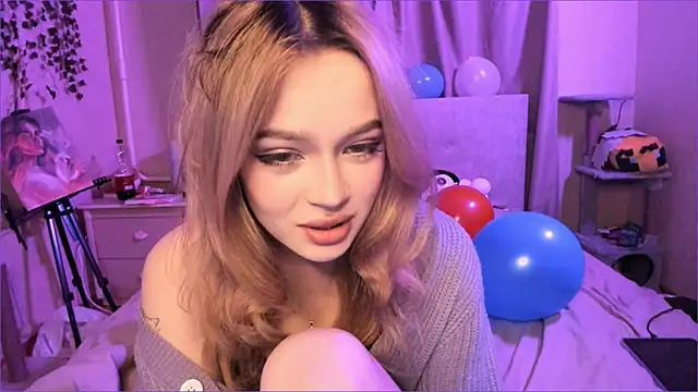 Snapshot of MiaRanki chatting on 02.16.26 MiaRanki online show from 02.16.26