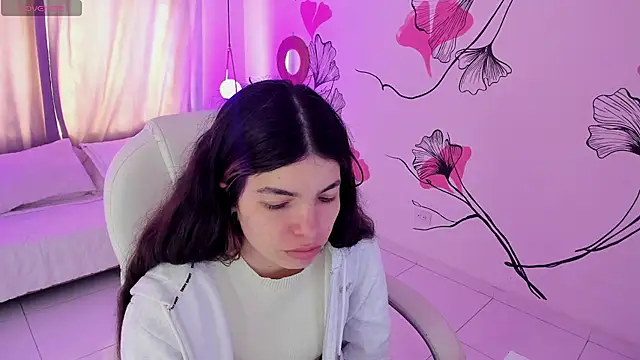 Isabela Fiorelli online show from 05.03.26