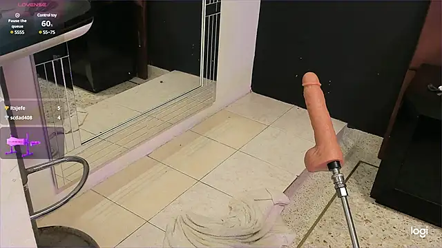 Snapshot of AgathaBladee chatting on 02.27.25 AgathaBladee online show from 02.27.25