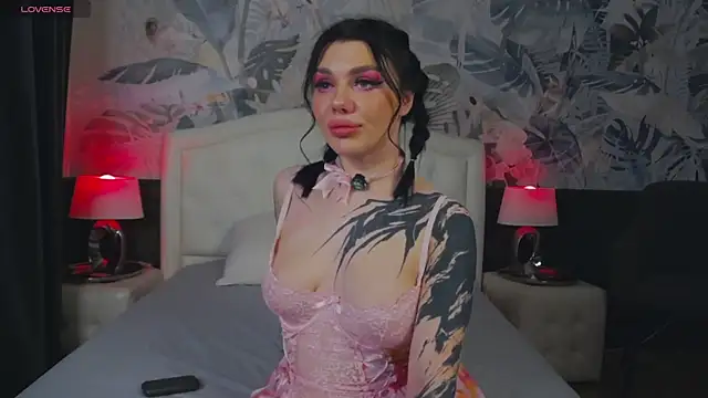 MaeveMoon online show from 02.24.26