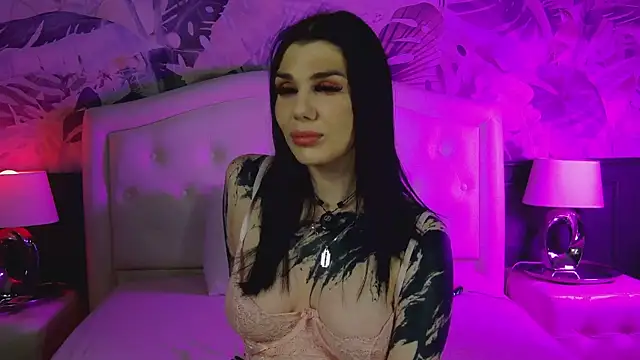 MaeveMoon online show from 06.16.26