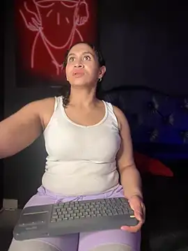 Carola-Ross online show from 03.18.25