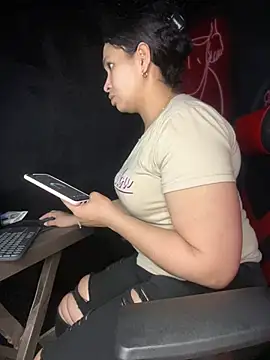 Carola-Ross online show from 03.21.25