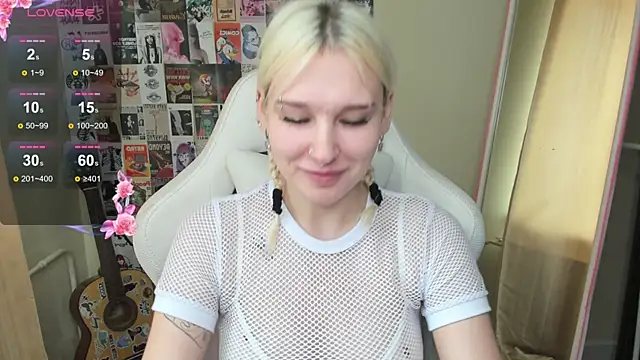 EvelinaLuu online show from 05.19.26