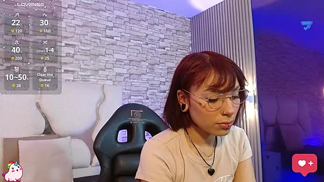 Snapshot of Issa_tay1 chatting on 10.20.25 Issa tay1 online show from 10.20.25