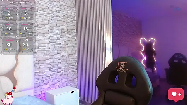 Snapshot of Issa_tay1 chatting on 10.23.25 Issa tay1 online show from 10.23.25