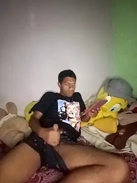 Snapshot of jr121221 chatting on 02.18.25 jr121221 online show from 02.18.25