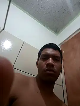 Snapshot of jr121221 chatting on 10.09.25 jr121221 online show from 10.09.25