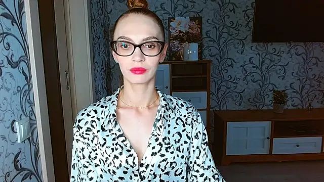 Lady Sunshine  online show from 09.15.25