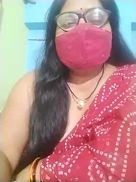 Snapshot of fuunalka chatting on 11.17.25 fuunalka online show from 11.17.25