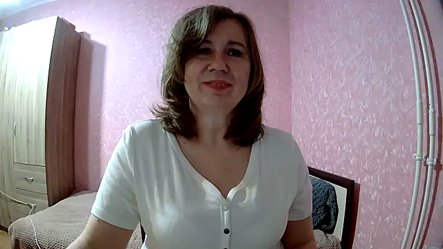 Snapshot of Starsan chatting on 11.02.25 Starsan online show from 11.02.25