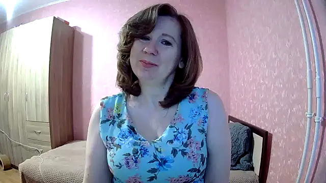 Snapshot of Starsan chatting on 11.13.25 Starsan online show from 11.13.25