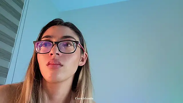 Carolblonde online show from 04.26.26