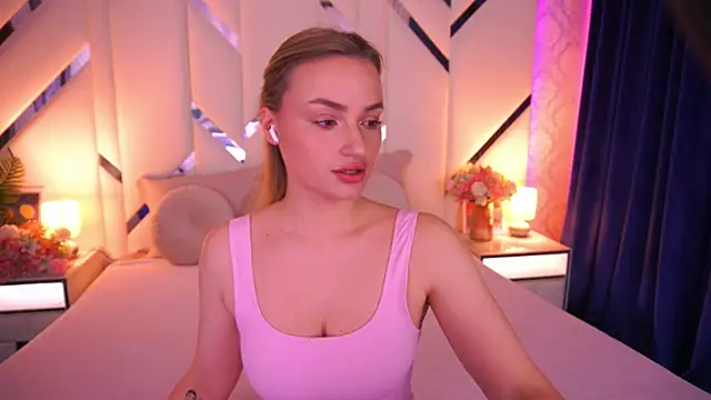 LindsieGreyy online show from 05.01.26