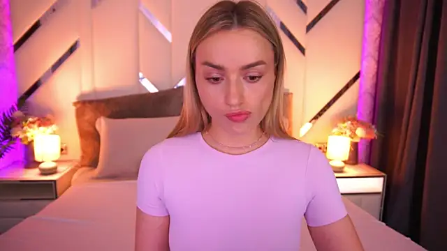 LindsieGreyy online show from 06.25.26
