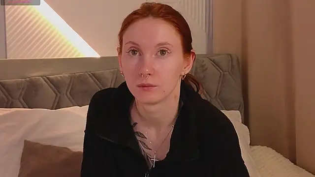 Snapshot of JoYung chatting on 03.07.25 JoYung online show from 03.07.25