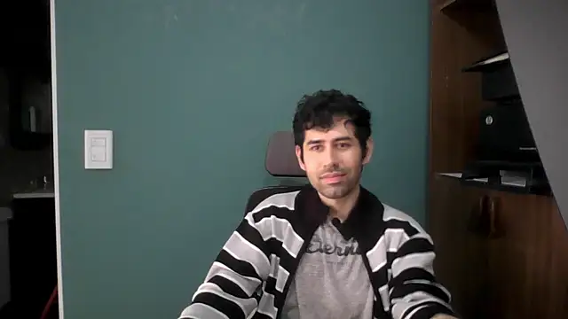 danicrux online show from 02.26.25