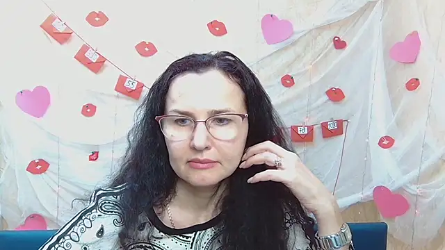 Snapshot of Miroslava_Happi chatting on 02.17.25 Miroslava Happi online show from 02.17.25