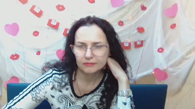 Snapshot of Miroslava_Happi chatting on 02.19.25 Miroslava Happi online show from 02.19.25