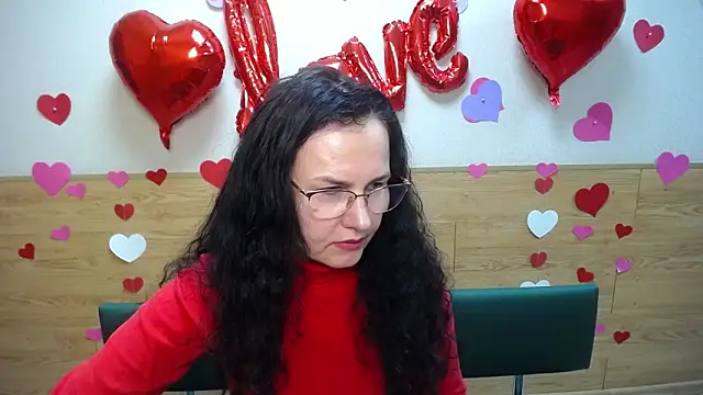 Snapshot of Miroslava_Happi chatting on 02.25.25 Miroslava Happi online show from 02.25.25