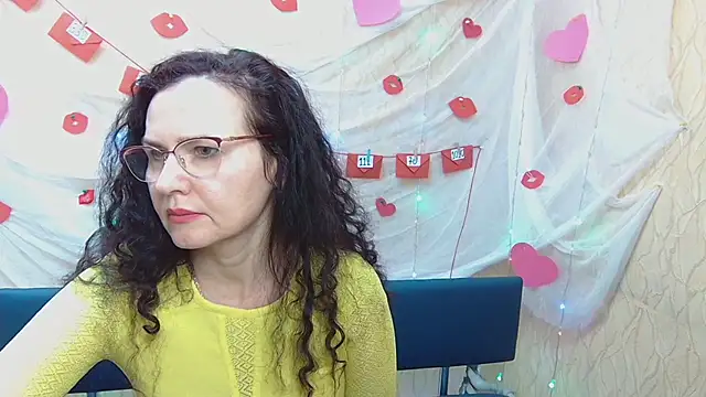 Snapshot of Miroslava_Happi chatting on 02.27.25 Miroslava Happi online show from 02.27.25